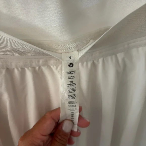 Lululemon Court Revival White Skort Size 6 - Picture 4 of 6